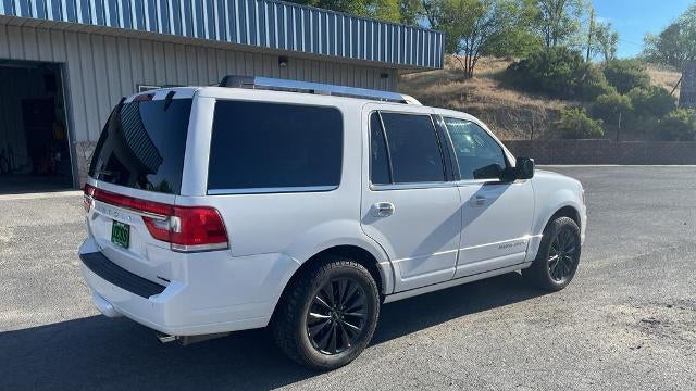 2015 Lincoln Navigator Base