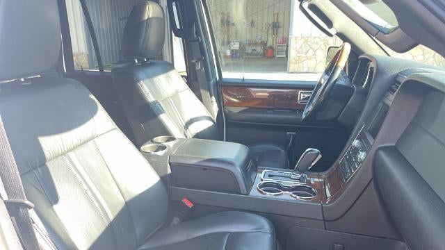 2015 Lincoln Navigator Base