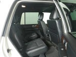 2015 Navigator Thumbnail 26