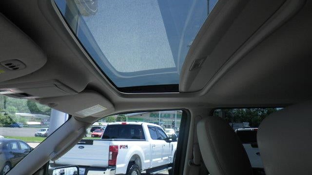 2016 Lincoln Navigator Select