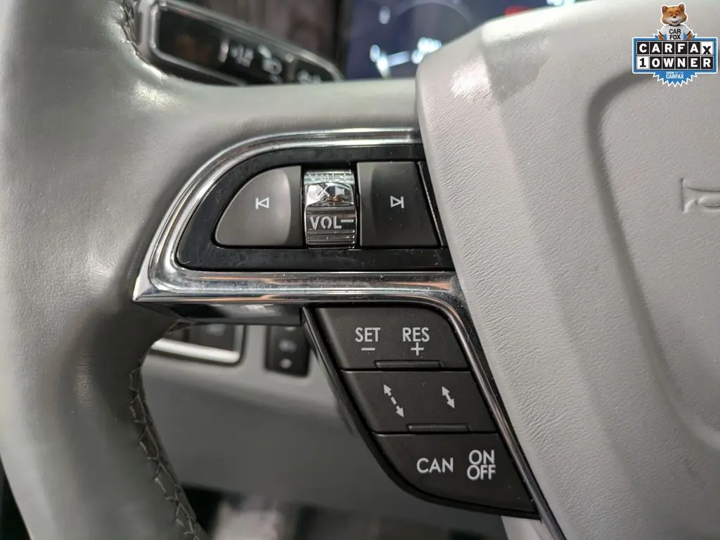 2019 Lincoln Navigator - $26,035