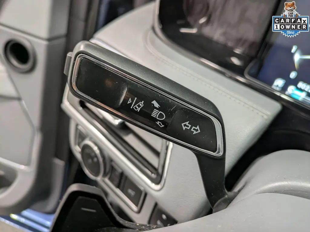 2019 Lincoln Navigator - $26,035