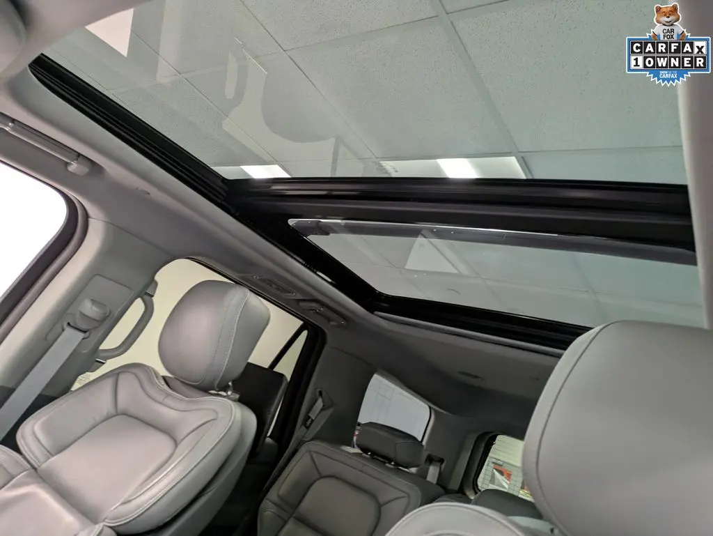 2019 Lincoln Navigator - $26,035