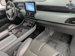 2019 Navigator Thumbnail 37