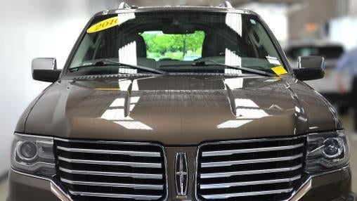 2016 Lincoln Navigator Select