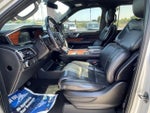 2019 Navigator Thumbnail 8