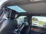 2019 Navigator Thumbnail 13