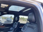 2019 Navigator Thumbnail 17