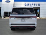 2023 Navigator Thumbnail 8