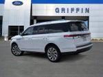 2023 Navigator Thumbnail 9