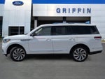 2023 Navigator Thumbnail 10