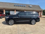 2023 Navigator Thumbnail 2