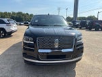 2023 Navigator Thumbnail 4