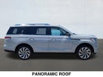 2023 Navigator Thumbnail 6