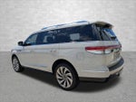 2023 Navigator Thumbnail 4