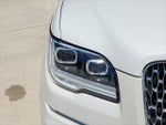 2023 Navigator Thumbnail 7