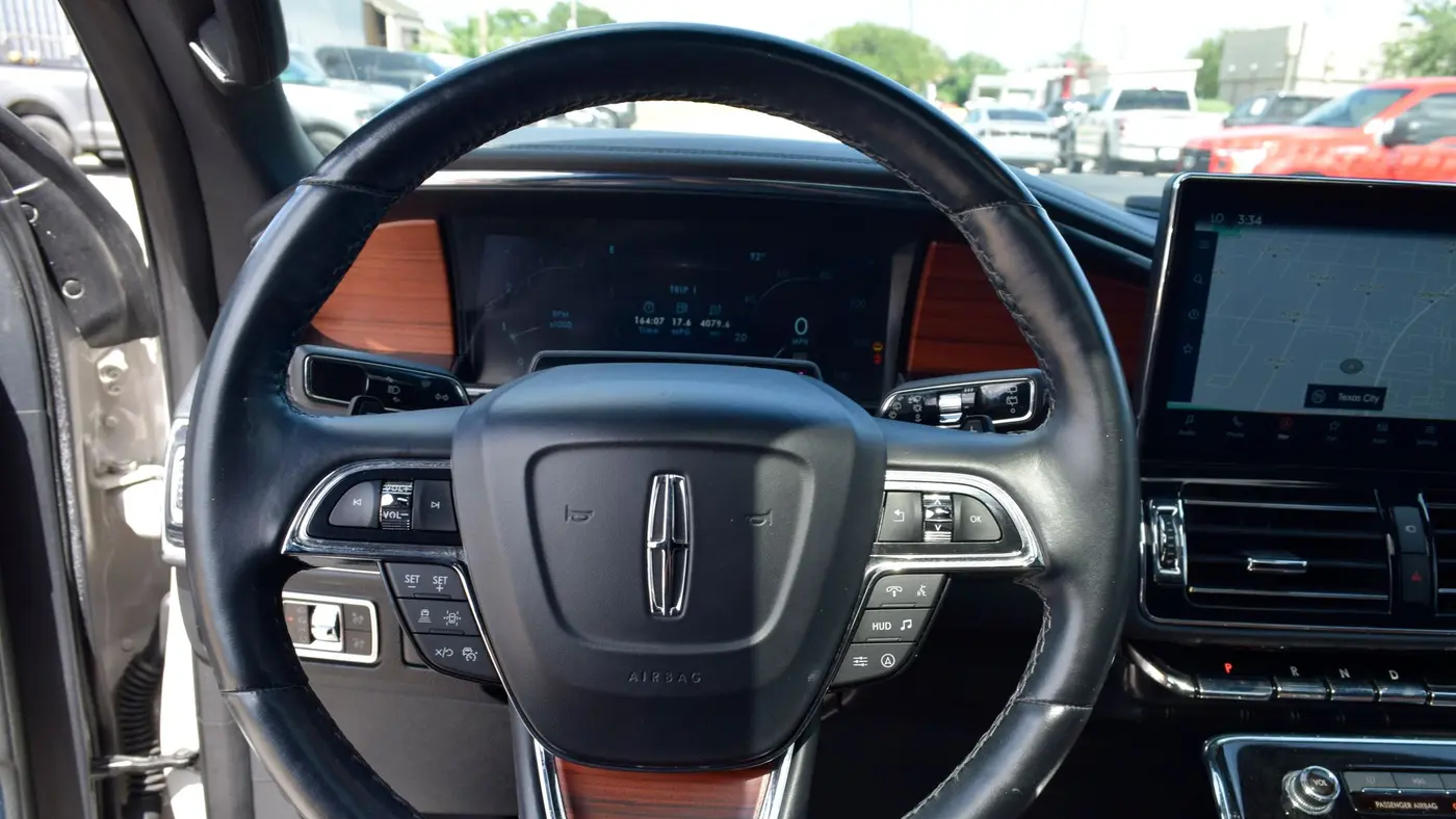 2023 Lincoln Navigator Reserve
