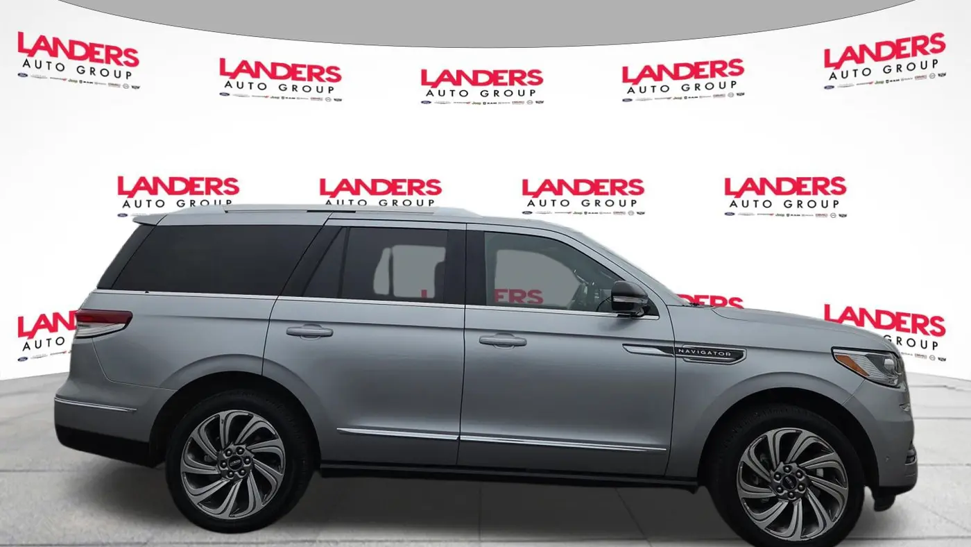 2023 Lincoln Navigator Reserve
