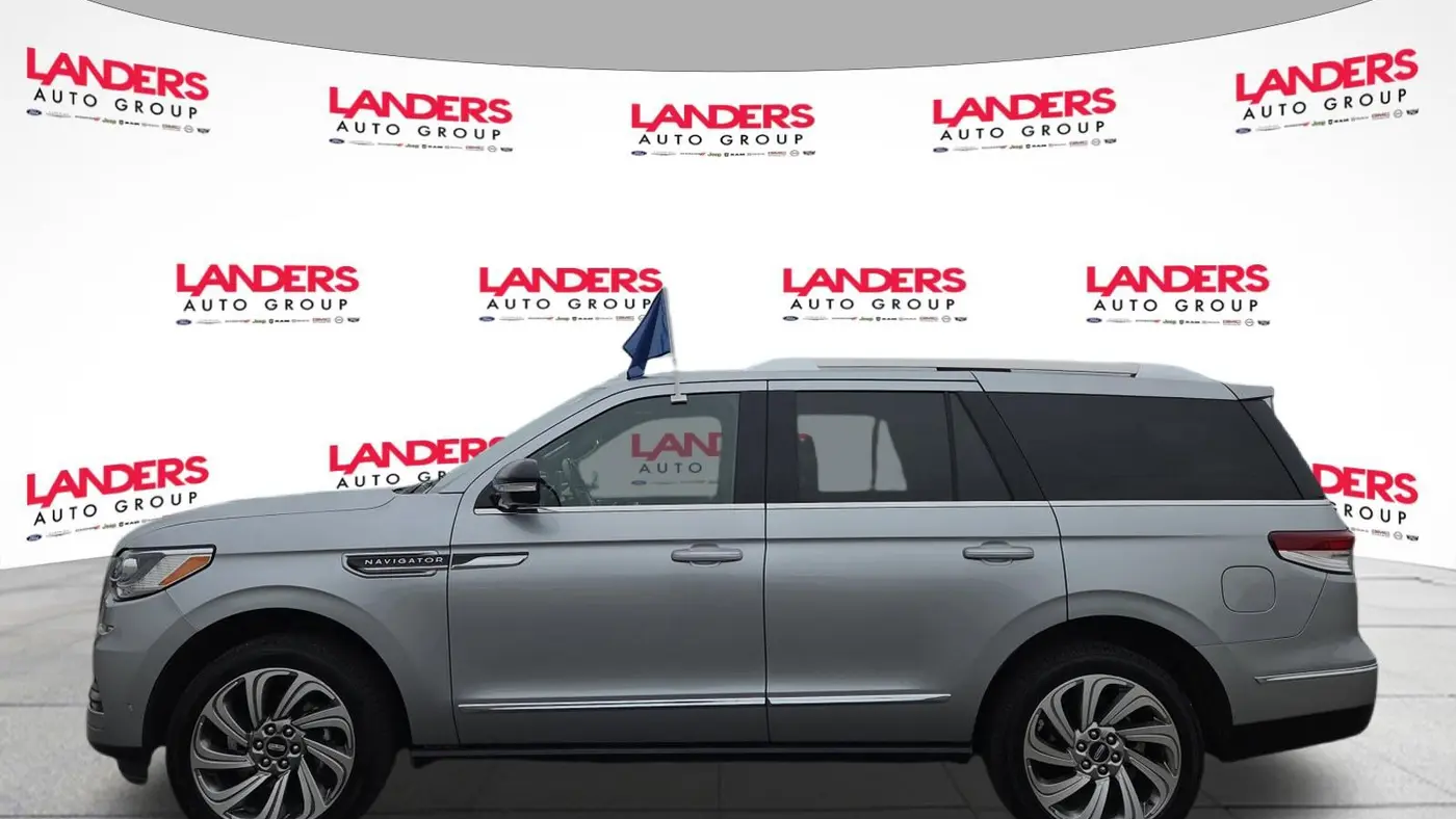 2023 Lincoln Navigator Reserve
