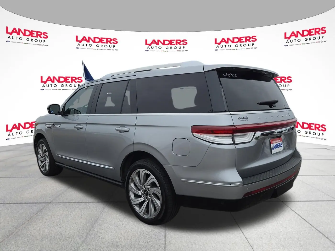 2023 Lincoln Navigator - $41,895
