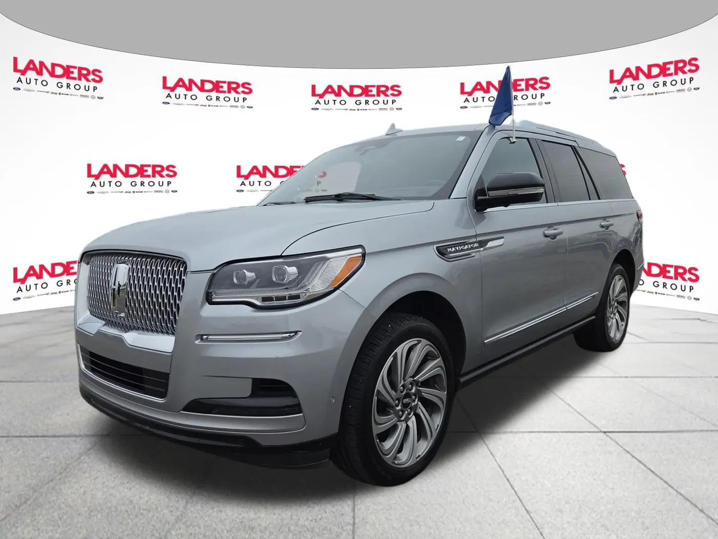 2023 Lincoln Navigator - $41,895
