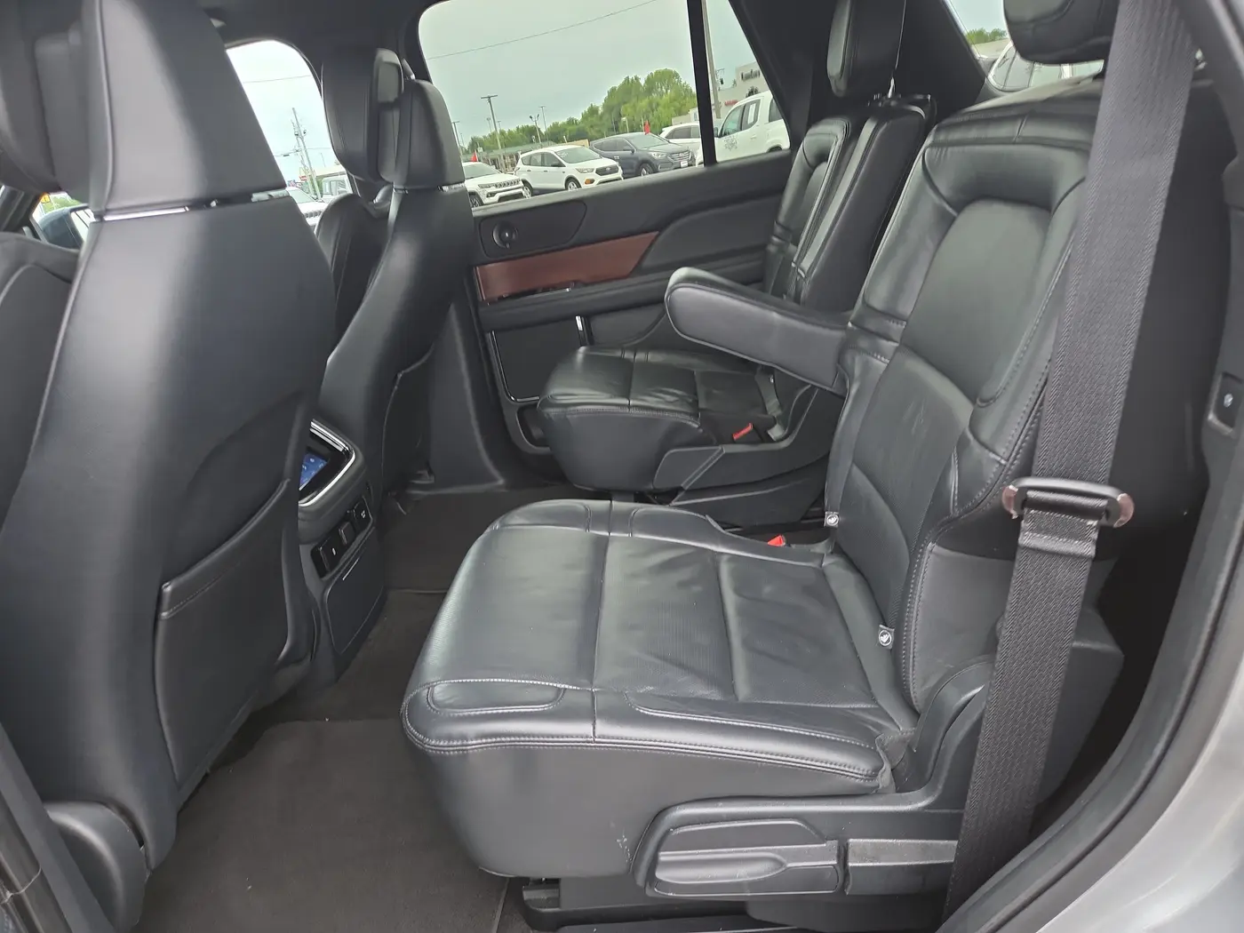 2023 Lincoln Navigator - $41,895