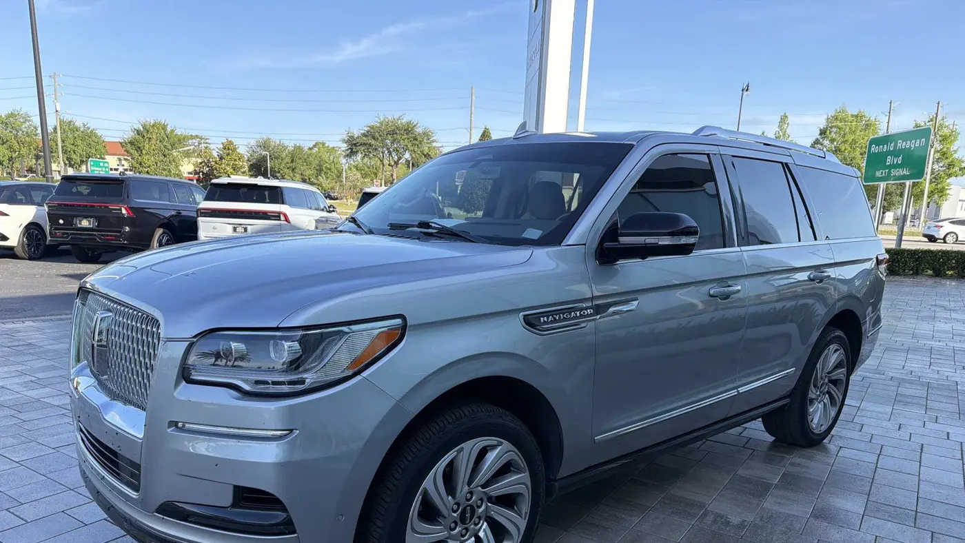 2023 Lincoln Navigator Reserve