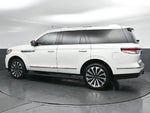 2023 Navigator Thumbnail 5