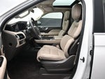 2023 Navigator Thumbnail 10
