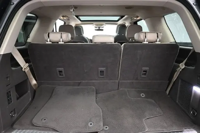 2023 Lincoln Navigator - $56,895