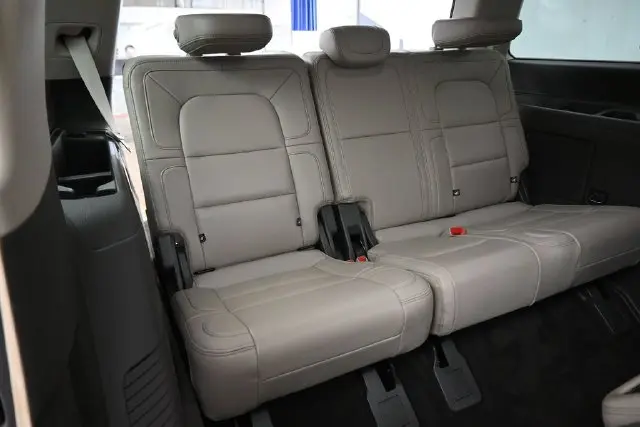 2023 Lincoln Navigator - $56,895