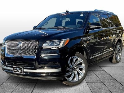 Photo of a 2023 Lincoln Navigator 4X2 Reserve 4DR SUV for sale
