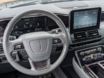 2020 Navigator Thumbnail 9