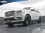 2020 Navigator Thumbnail 19