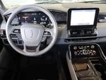 2020 Navigator Thumbnail 19