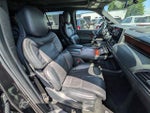 2023 Navigator Thumbnail 24
