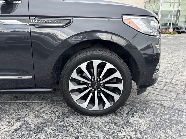 2023 Lincoln Navigator - $36,500