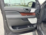 2023 Navigator Thumbnail 10