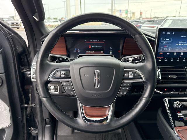 2023 Lincoln Navigator - $36,500
