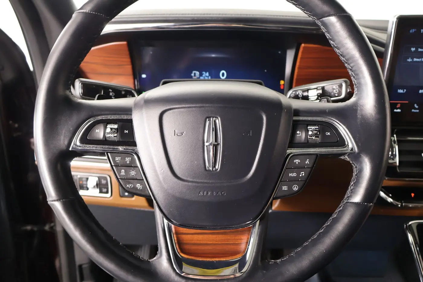 2023 Lincoln Navigator - $54,189