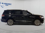 2023 Navigator Thumbnail 3