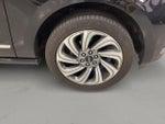 2023 Navigator Thumbnail 7