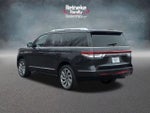 2023 Navigator Thumbnail 8