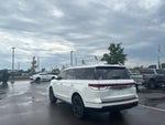 2024 Navigator Thumbnail 5