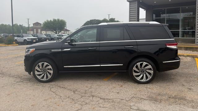 2024 Lincoln Navigator Reserve