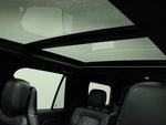2024 Navigator Thumbnail 10