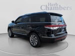 2024 Navigator Thumbnail 3