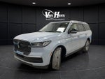2025 Navigator Thumbnail 7