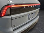 2025 Navigator Thumbnail 36