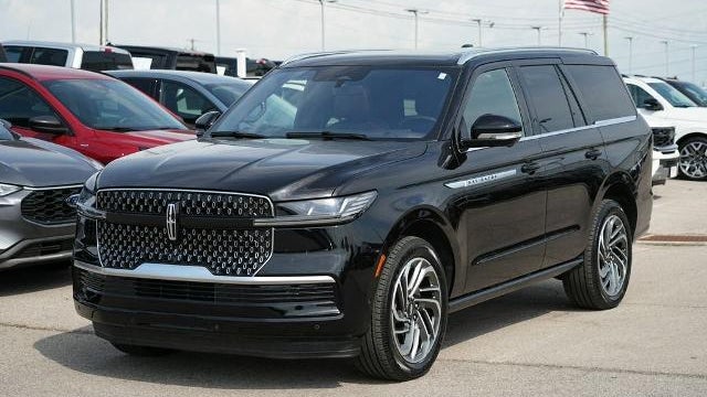 2025 Lincoln Navigator Reserve
